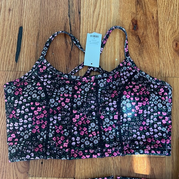 Spring Floral Workout Set - Picture 2 of 4